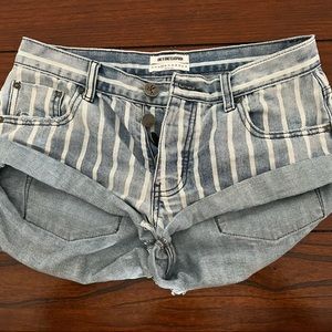 One Teaspoon Shorts SIZE 25
